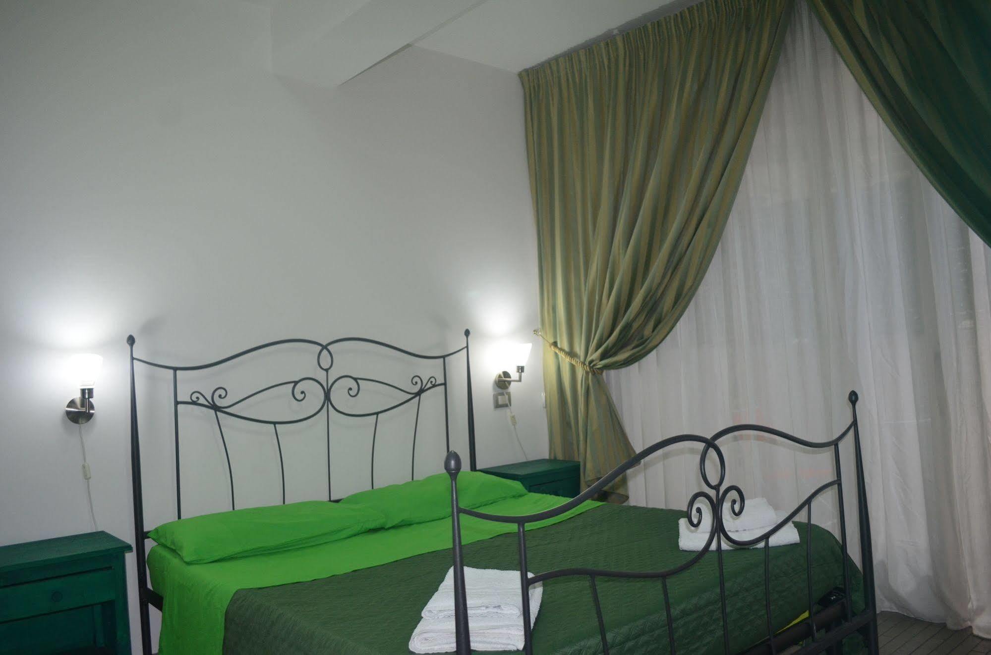 Casa Del Vento Bed and Breakfast Roccalumera Zewnętrze zdjęcie